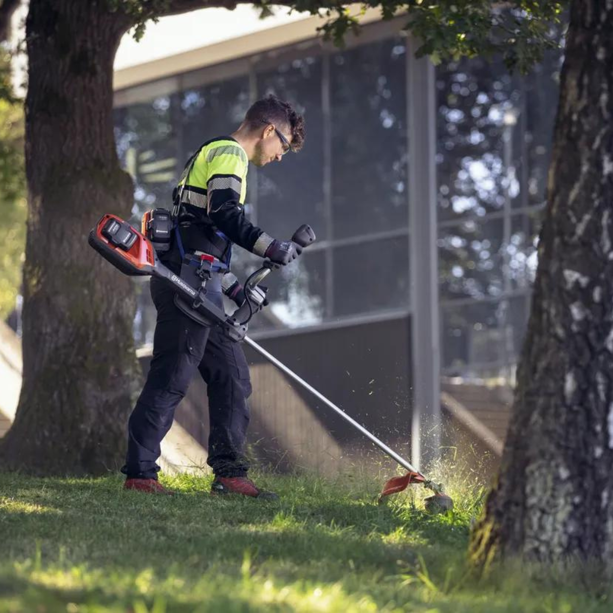 525iRX Battery Brushcutter
