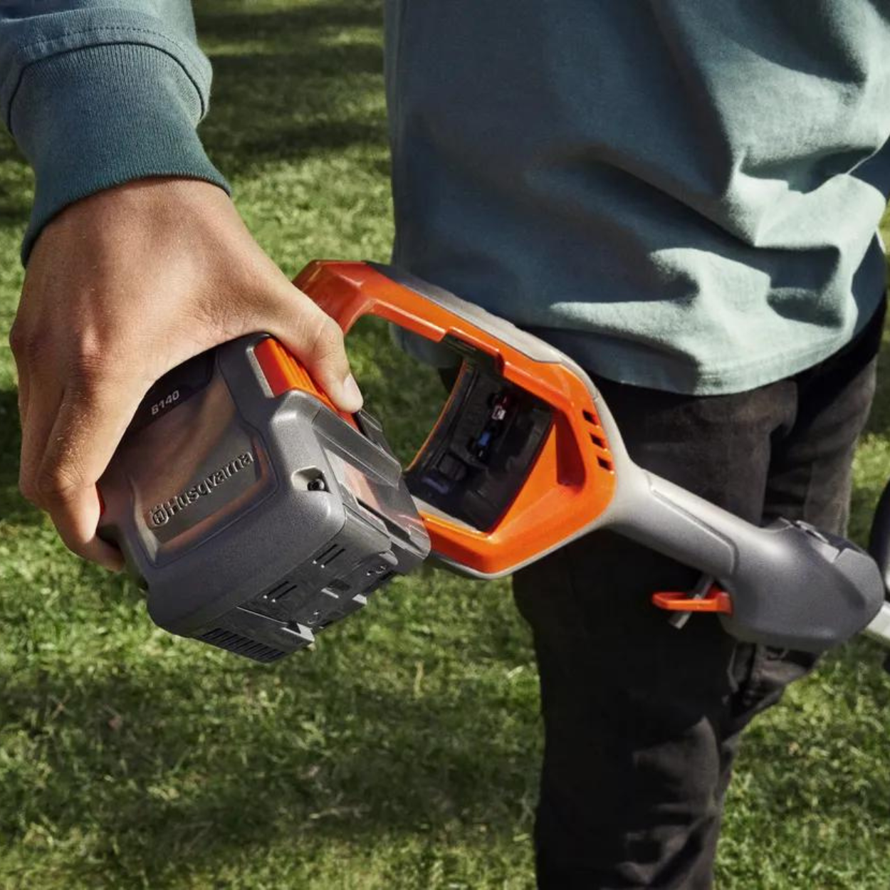 215iL Battery Trimmer