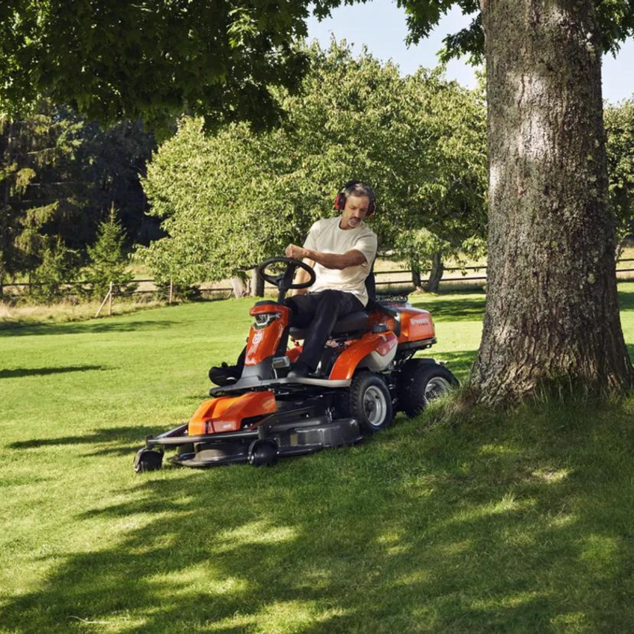 R316TSX AWD Front-end Mower (CC112 Deck)