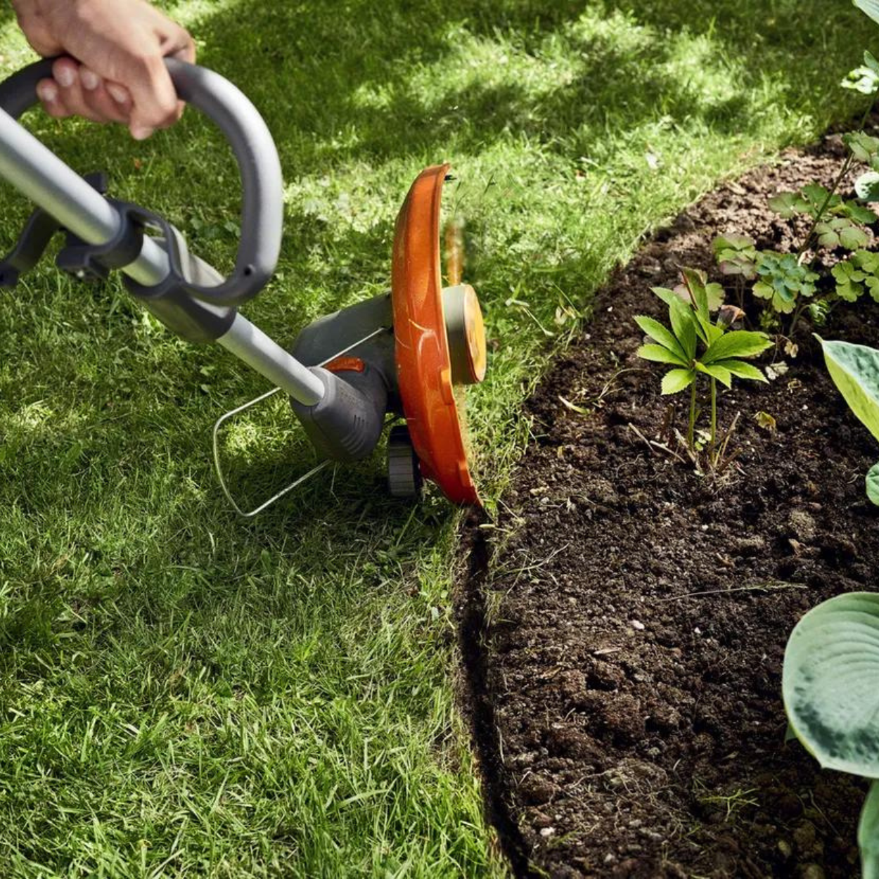 110iL Battery Trimmer