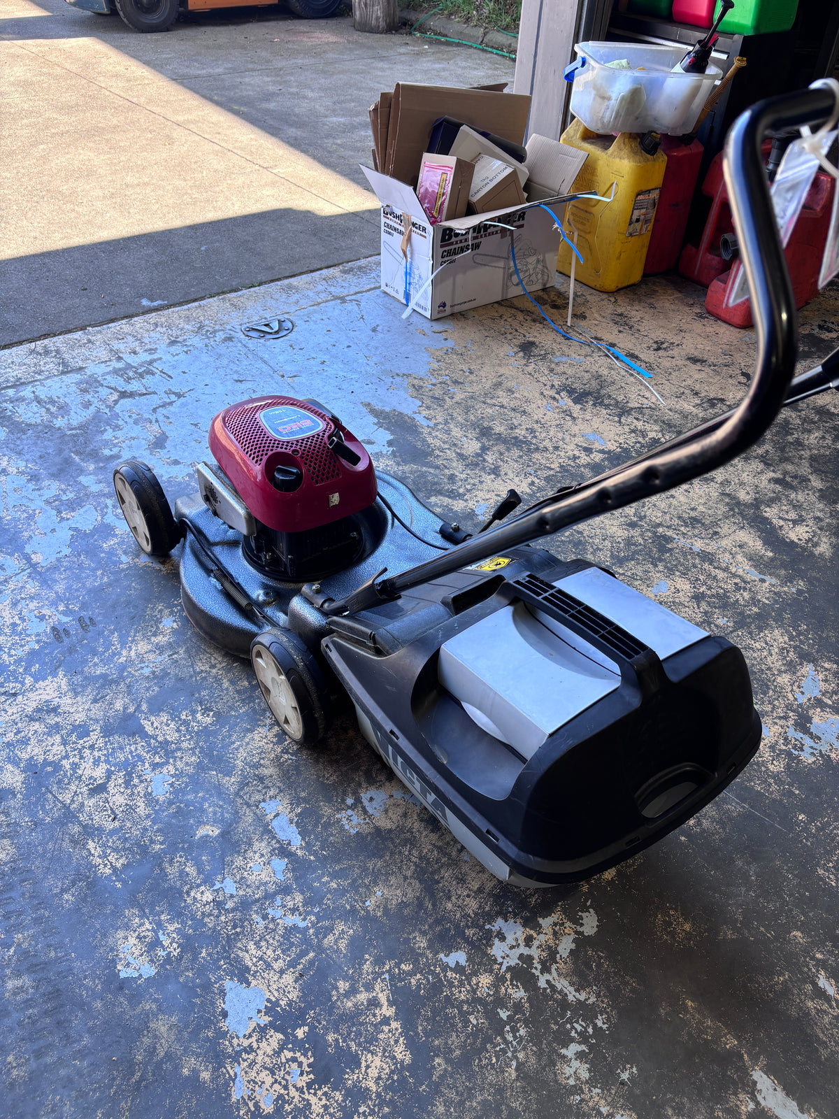 Victa 18" Push Mower