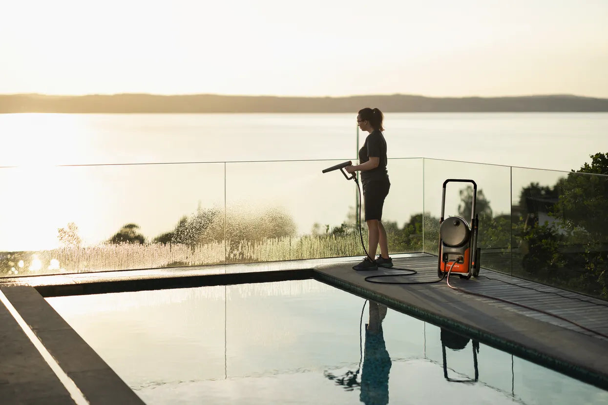 PW370 Pressure Washer